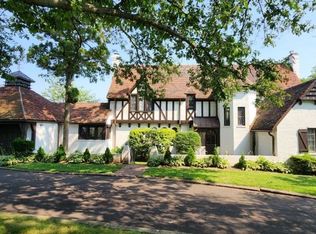 395 Grove St, Clifton, NJ 07013