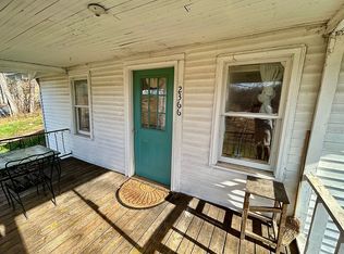 2366 Old Henson Cove Rd, Canton, NC 28716