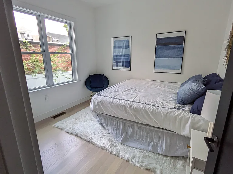 326 Main St #1 — Photo 7