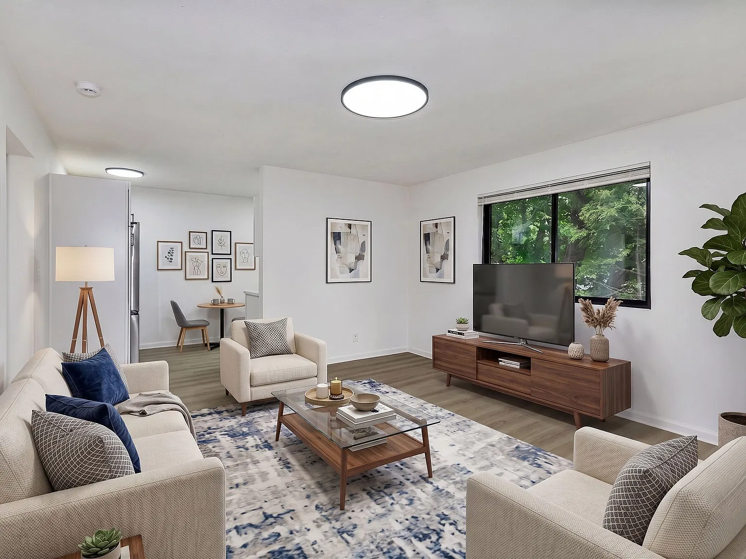 2 bed, 800 sqft, $1,295 — Photo 1