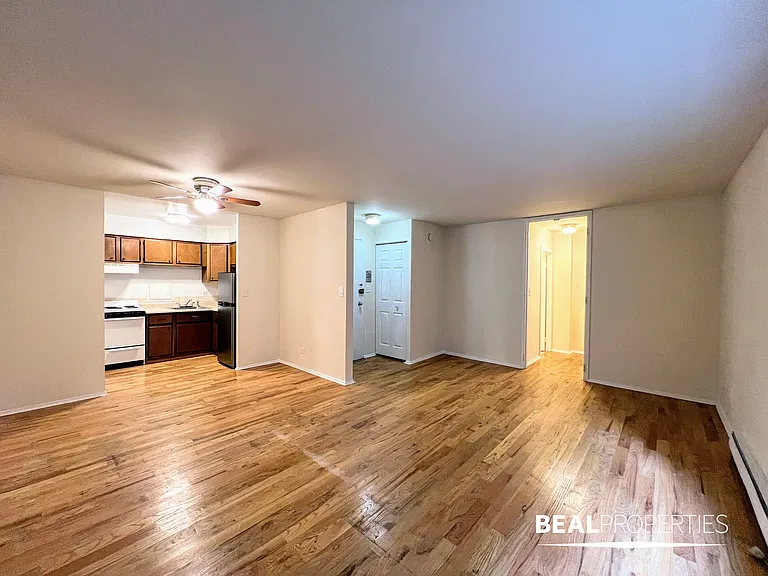 1446 N Dearborn St — Photo 22