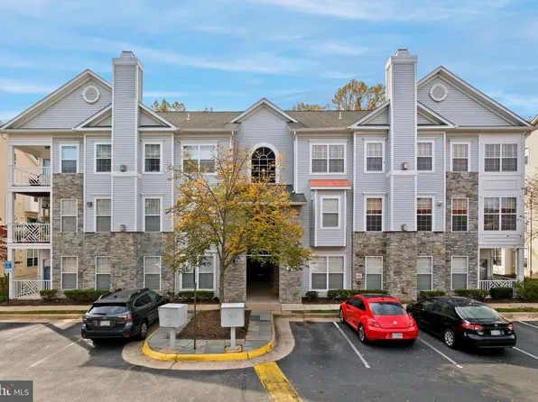 5940 Founders Hill Dr Unit 302, Alexandria, VA 22310