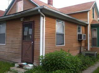 903 4th St E, Saint Paul, MN 55106