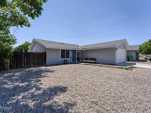2nd image of 809 Glen Valley Dr