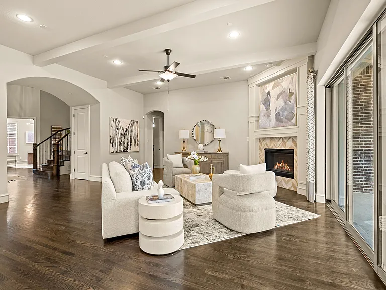 812 Lake Carillon Ln — Photo 9