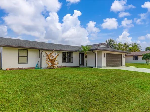 8460 Raymond Drive, Boynton Beach, FL 33472