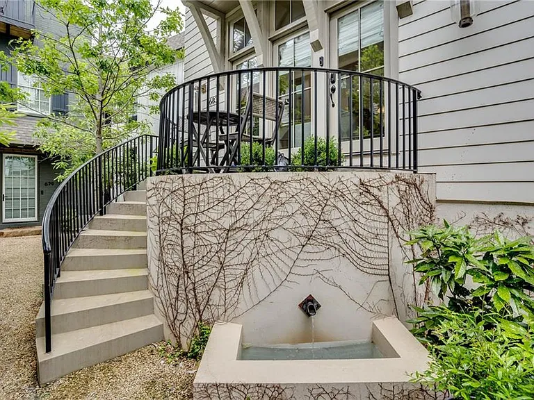 683 Arcos Way SE #1 — Photo 7