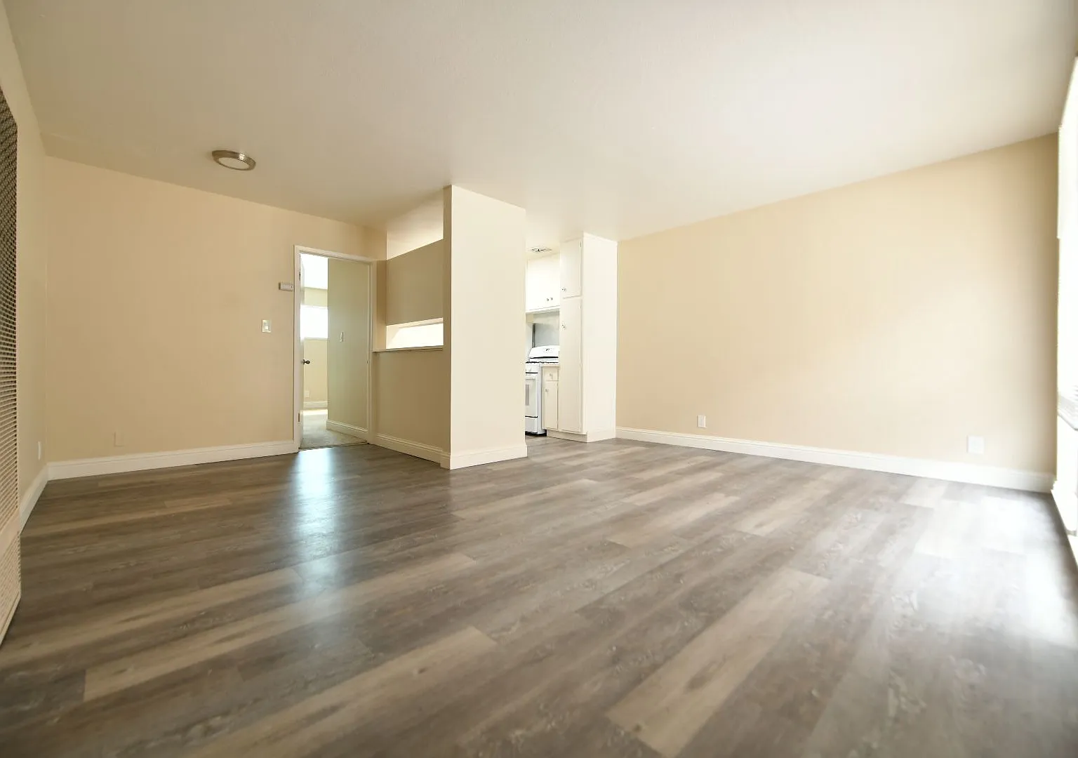 2418 Dwight Way — Photo 3