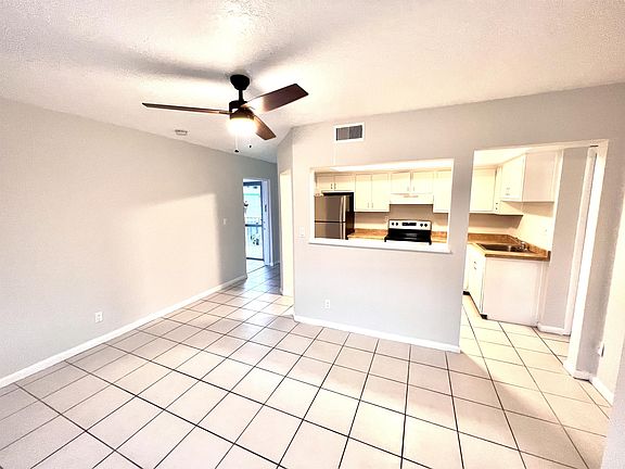 4th image of 1534 SE 15th St #11021447