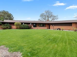 507 G H Baker Dr, Urbana, IL