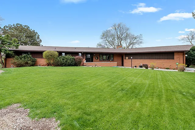 507 G H Baker Dr photo 1