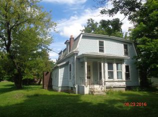 105 State Line Rd, Sharon, WI 53585