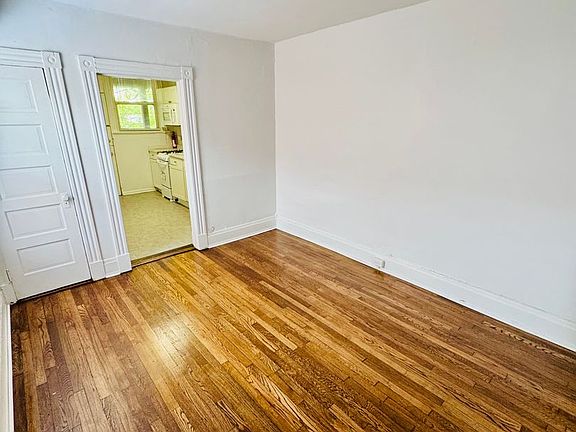 2nd image of 3118 Hanover Ave APT D