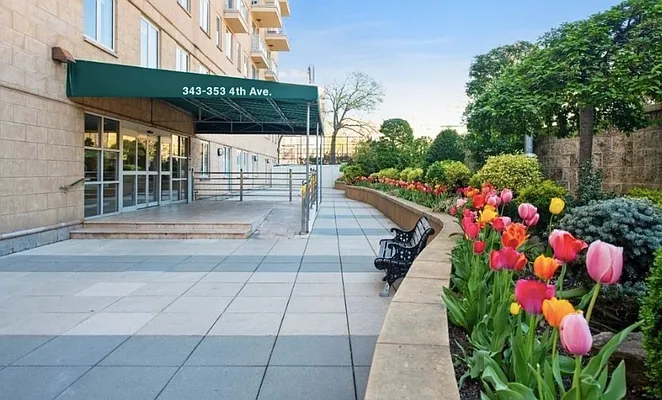 Sold by Compass | media 6