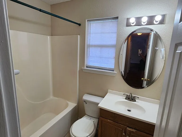 906 Rice Ct — Photo 22