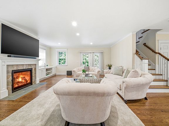 2nd image of 35 Marshall Rd