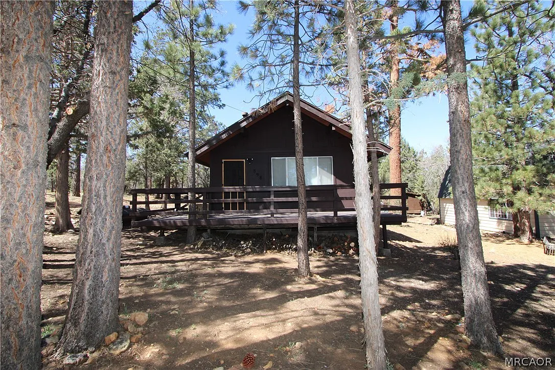 2 bed, 1.0 bath, 768 sqft, $1,550 — Photo 1