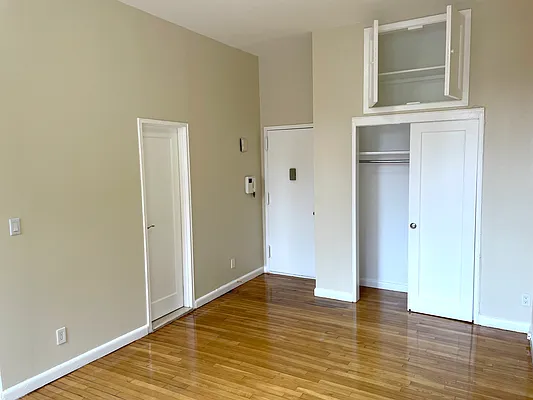 Rented by Meraki Realty LLC | media 15