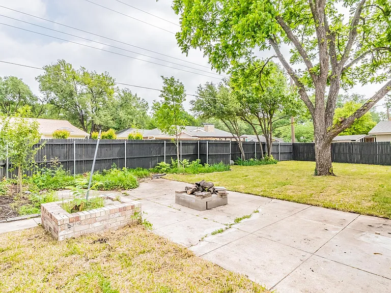 4015 Crown Shore Dr — Photo 52