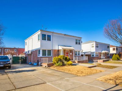 6916 199th St, Flushing, NY, 11365