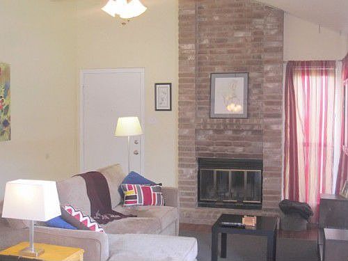 3rd image of 1108 Buttercup Cir