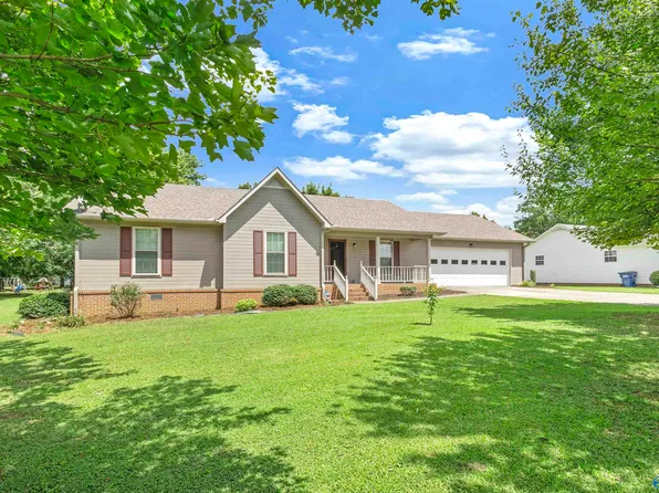 1106 10th St NW, Arab, AL 35016