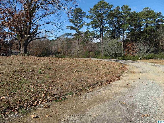 3rd image of 7052 Bruce Dr #1