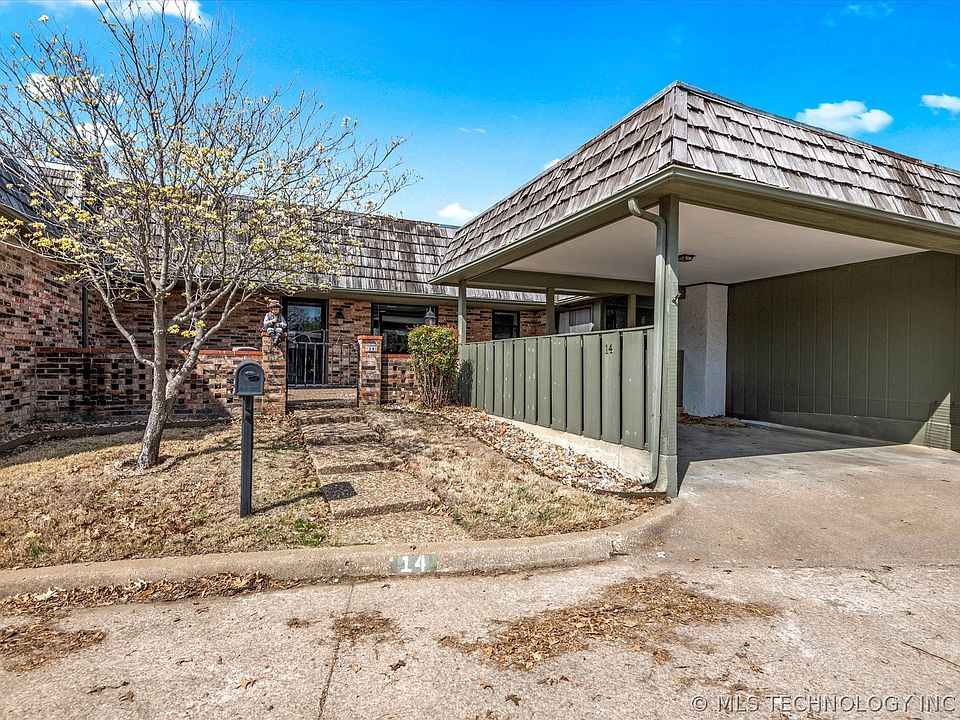 1st image of 14 SE Shadowlake Dr #14
