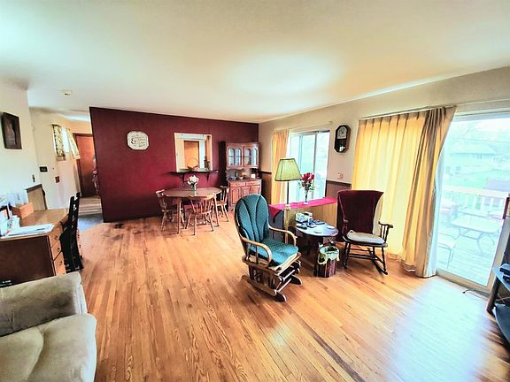 4th image of 183 Chamberlin Dr