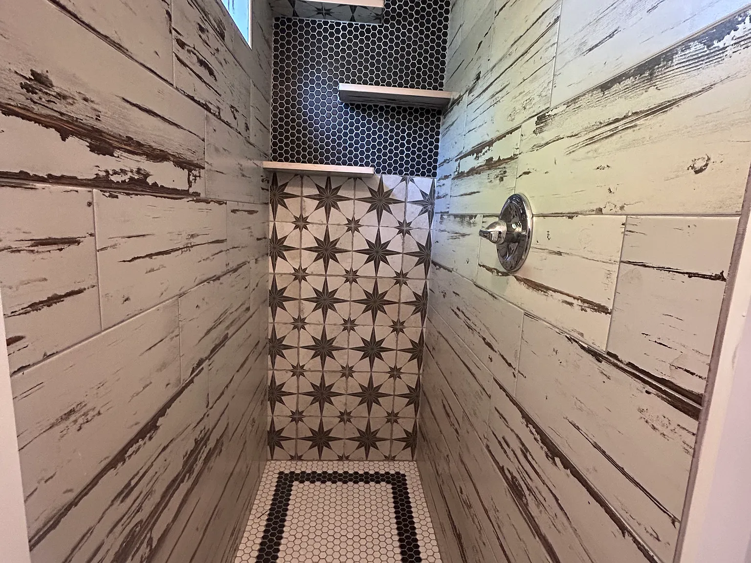 1 bed, 350 sqft, $1,600 — Photo 3
