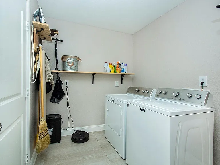 707 Sam Houston St — Photo 3