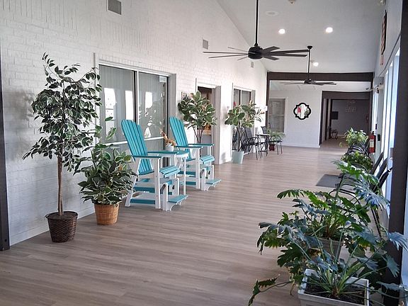 4th image of 264 Loma Vista St #116