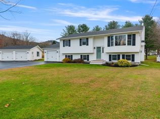 3040 Cochran Rd, Richmond, VT 05477