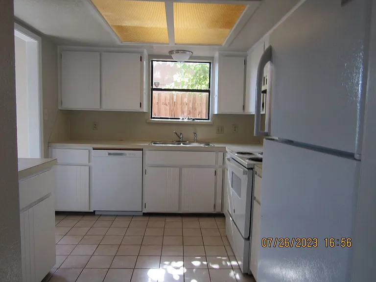 5406B NW Sir Brian Ave — Photo 18