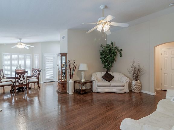 3rd image of 3173 E Peach Tree Dr