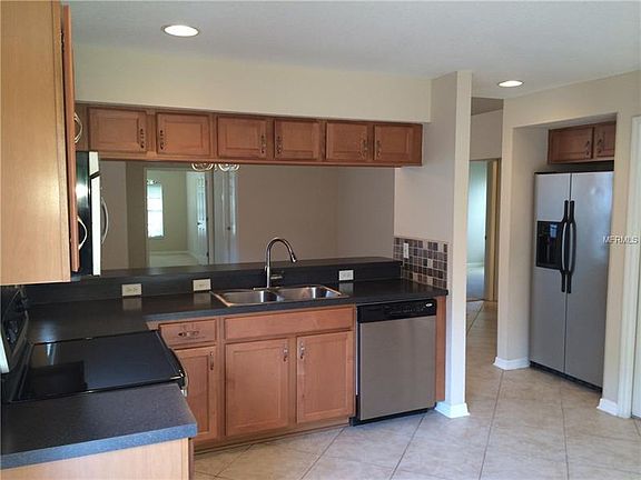 2nd image of 919 Windton Oak Dr
