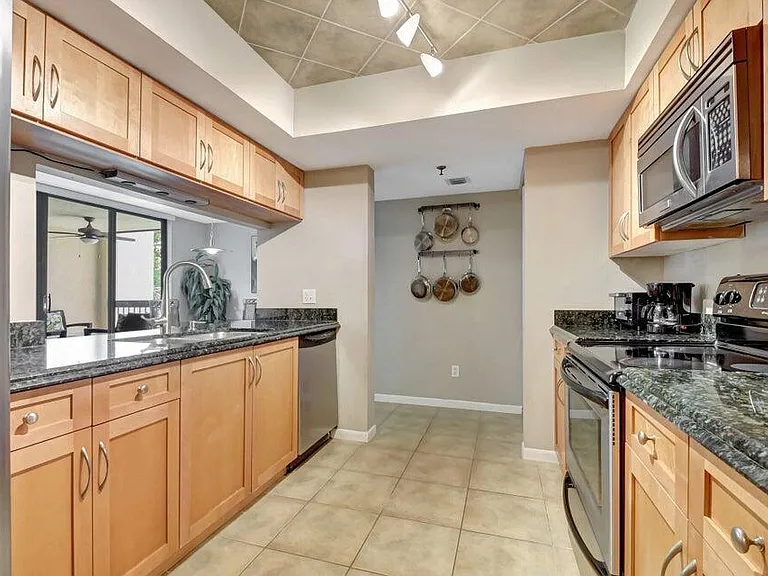 950 Lavers Cir #F309 — Photo 12