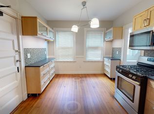 102 Oxford St #1, Cambridge, MA 02140