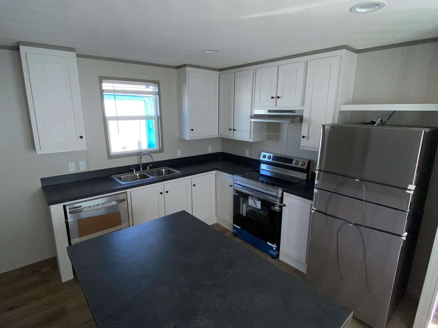 3 bed, 1056 sqft, $1,195 — Photo 4