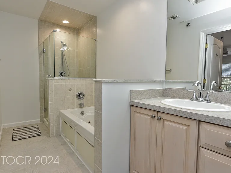 203 Central Park Pl — Photo 11