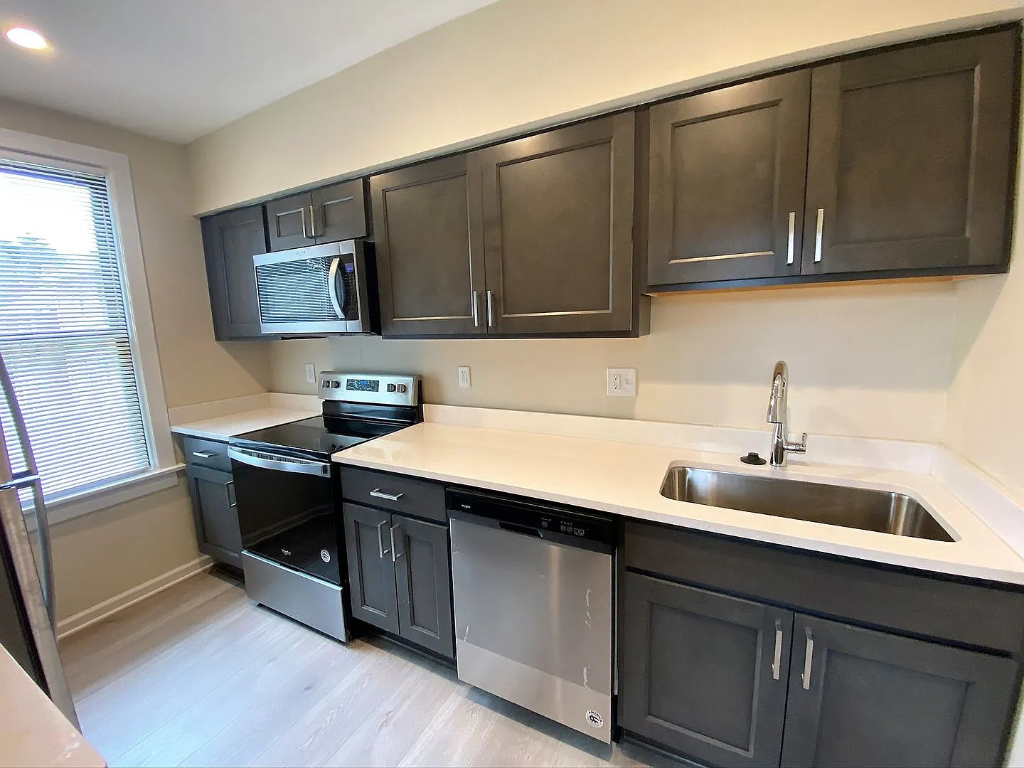 18-28 Simms St #24 photo 1