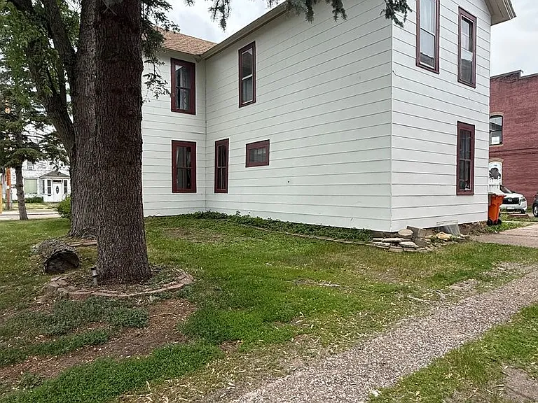 822 N High St — Photo 25
