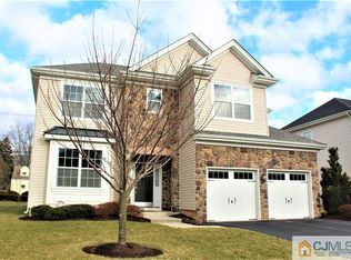 70 Dahlia Ct, Piscataway, NJ 08854