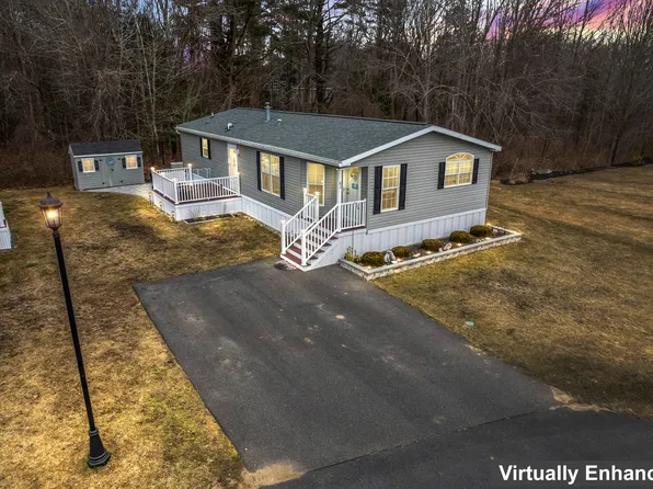 83 Anna Robert Circle, Wells, ME 04090