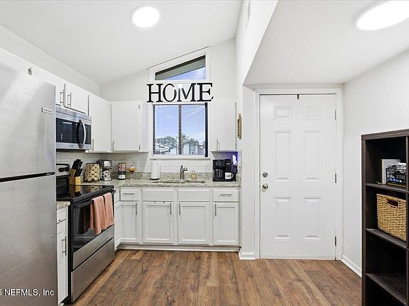 4th image of 10762 KUSAIE Drive S