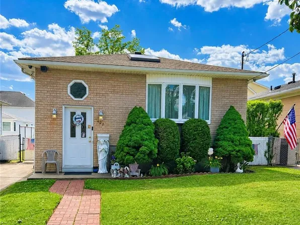 428 Lenevar Ave, Staten Island, NY 10309
