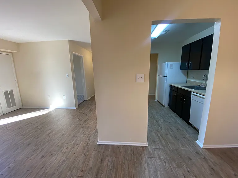 Forestbrook Apartments — Photo 4