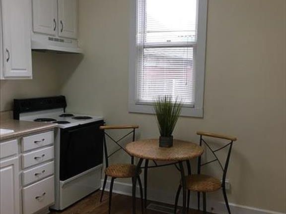 5th image of 920 Broadway St #1A