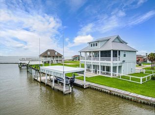 1313 Boyt Rd, Pt Bolivar, TX 77650