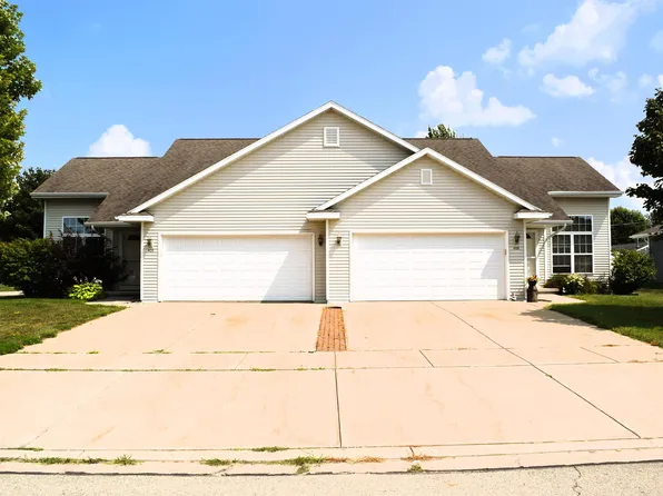 406 Rosemary Dr, Pulaski, WI 54162